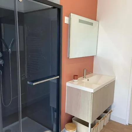 Christiane, Sunset Suites, Vue Et Balcon 아파트